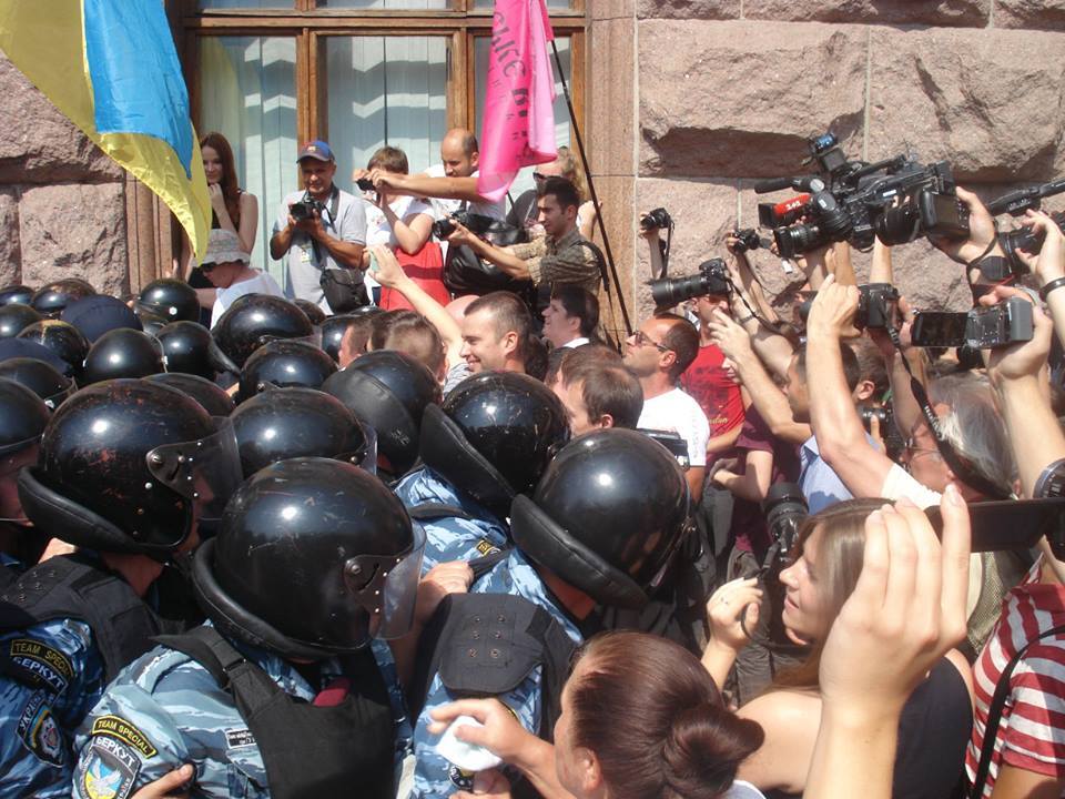 В Киевсовете была потасовка, а не драка - милиция