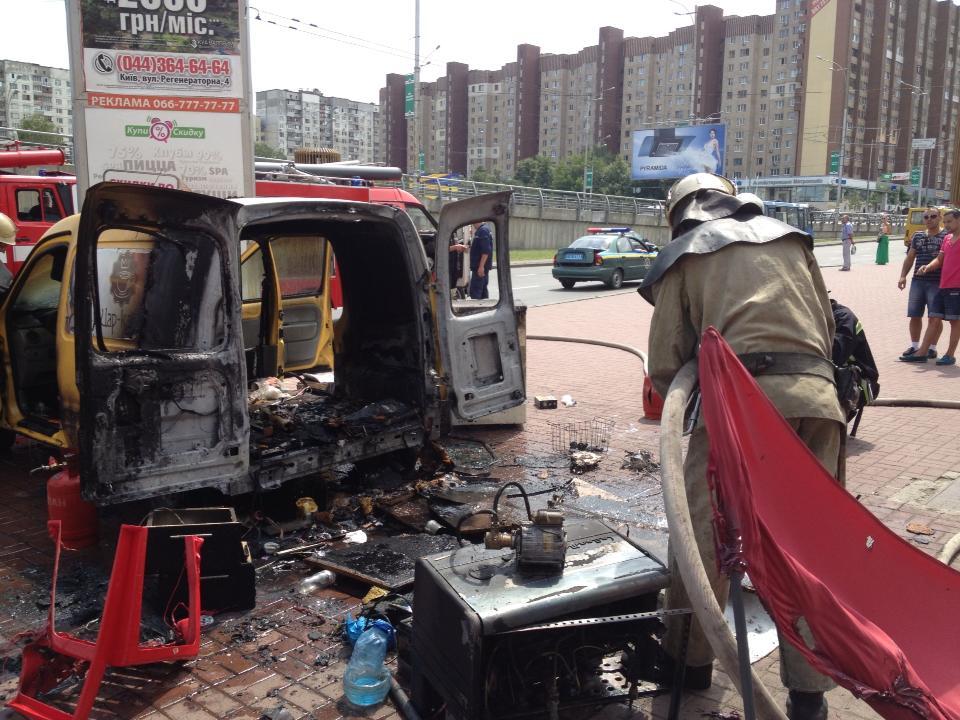 В Киеве опять сгорела автокофейня