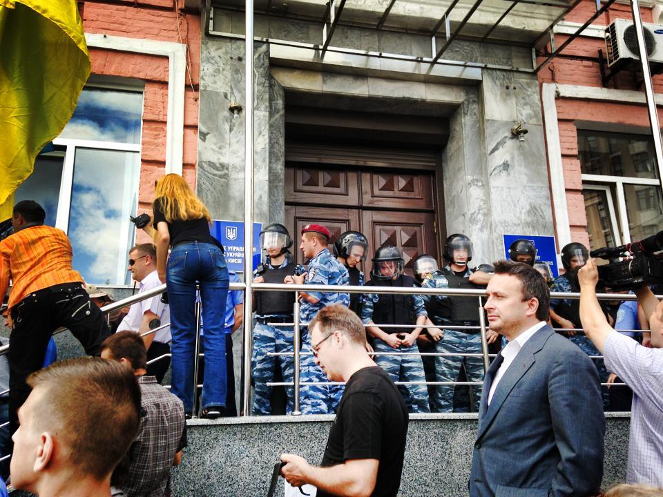 Здание киевской милиции попытались штурмовать