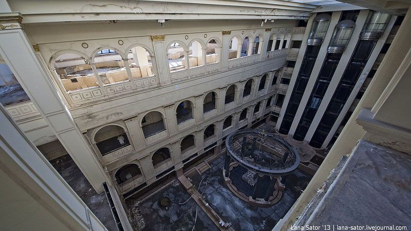 Покинута готель в Санкт-Петербурзі