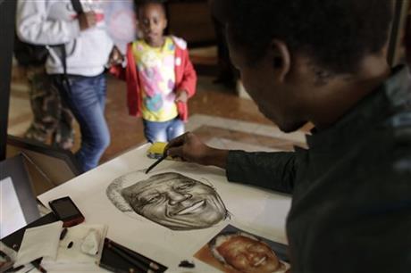 Художники намалювали портрети Мандели до його дня народження