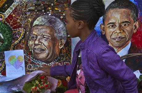 Художники нарисовали портреты Манделы к его дню рождения