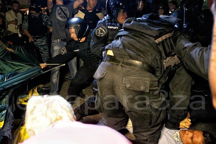 Милиция прокомментировала ночную потасовку на Майдане