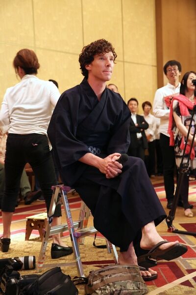 Шерлок Холмс в кимоно