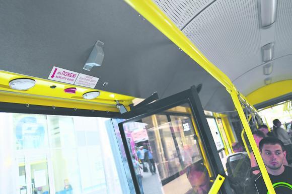 В киевских троллейбусах установили камеры для слежки для пассажирами