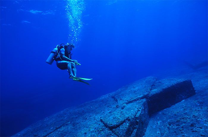 Йонагуни - загадочная подводная пирамида у берегов Японии