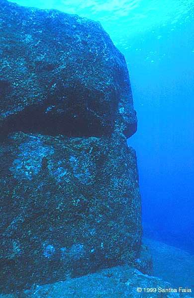 Йонагуни - загадочная подводная пирамида у берегов Японии