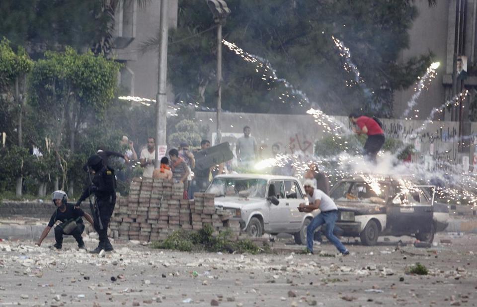МОЗ Єгипту: в Каїрі загинули 46 людей, більше 700 поранених