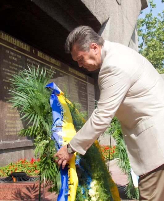 Янукович і Путін відсвяткували День ВМС і покинули Севастополь