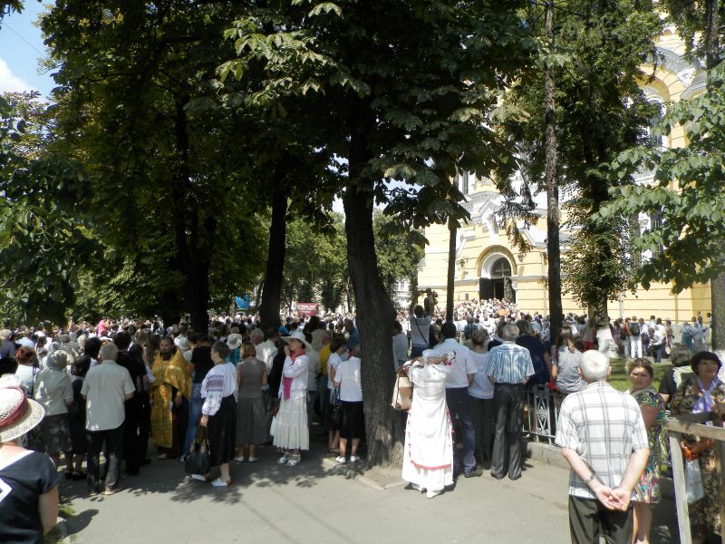 Як Яценюк, Бригинець і Кириленко до церкви ходили