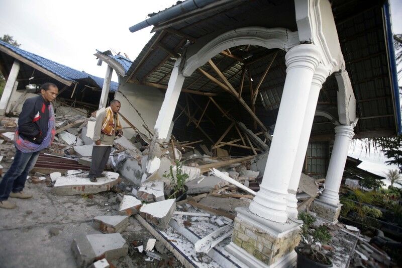 Землетрус на Суматрі забрала життя 25 людей, зруйновано сотні будинків