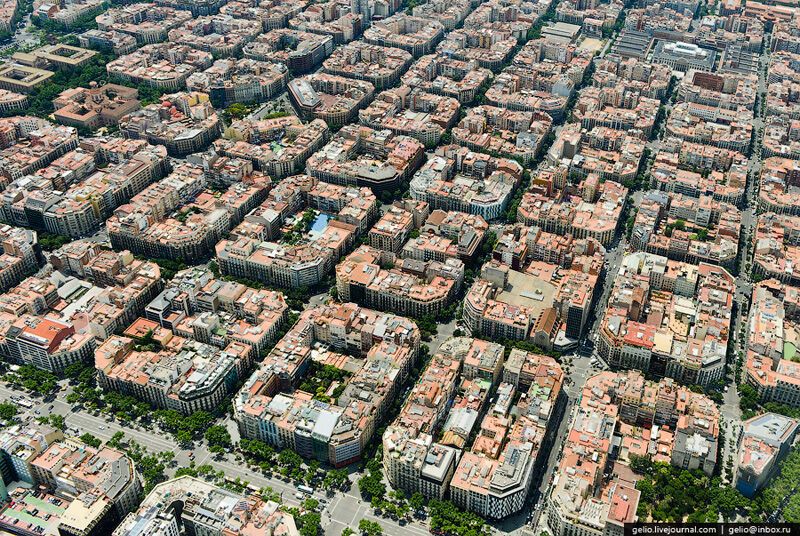 Барселона з висоти
