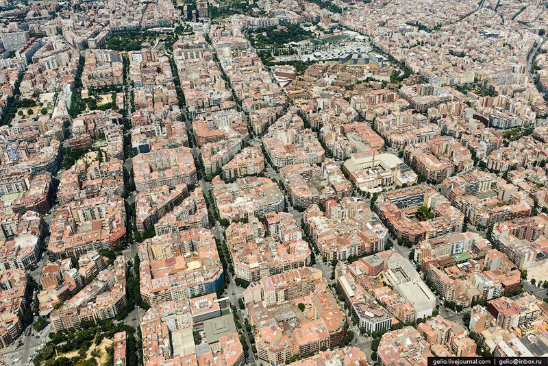 Барселона з висоти