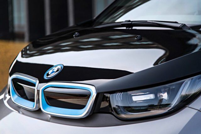 BMW представила электрокар i3