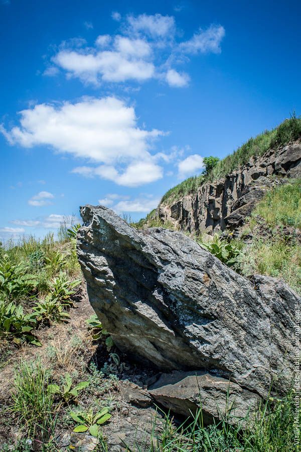 Буцький каньйон і водоспад Вир
