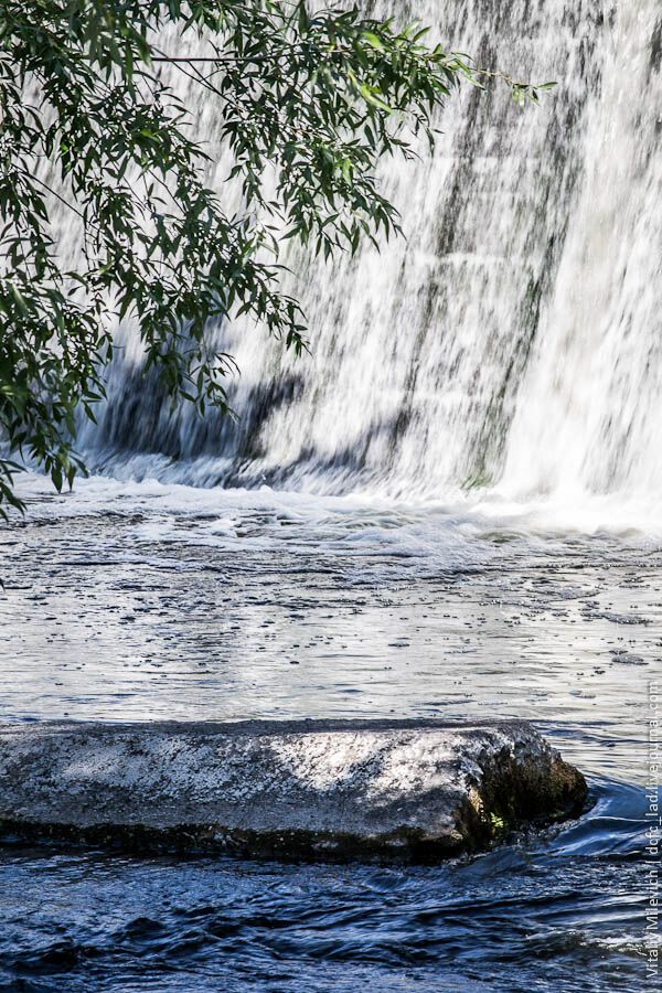 Букский каньон и водопад Выр