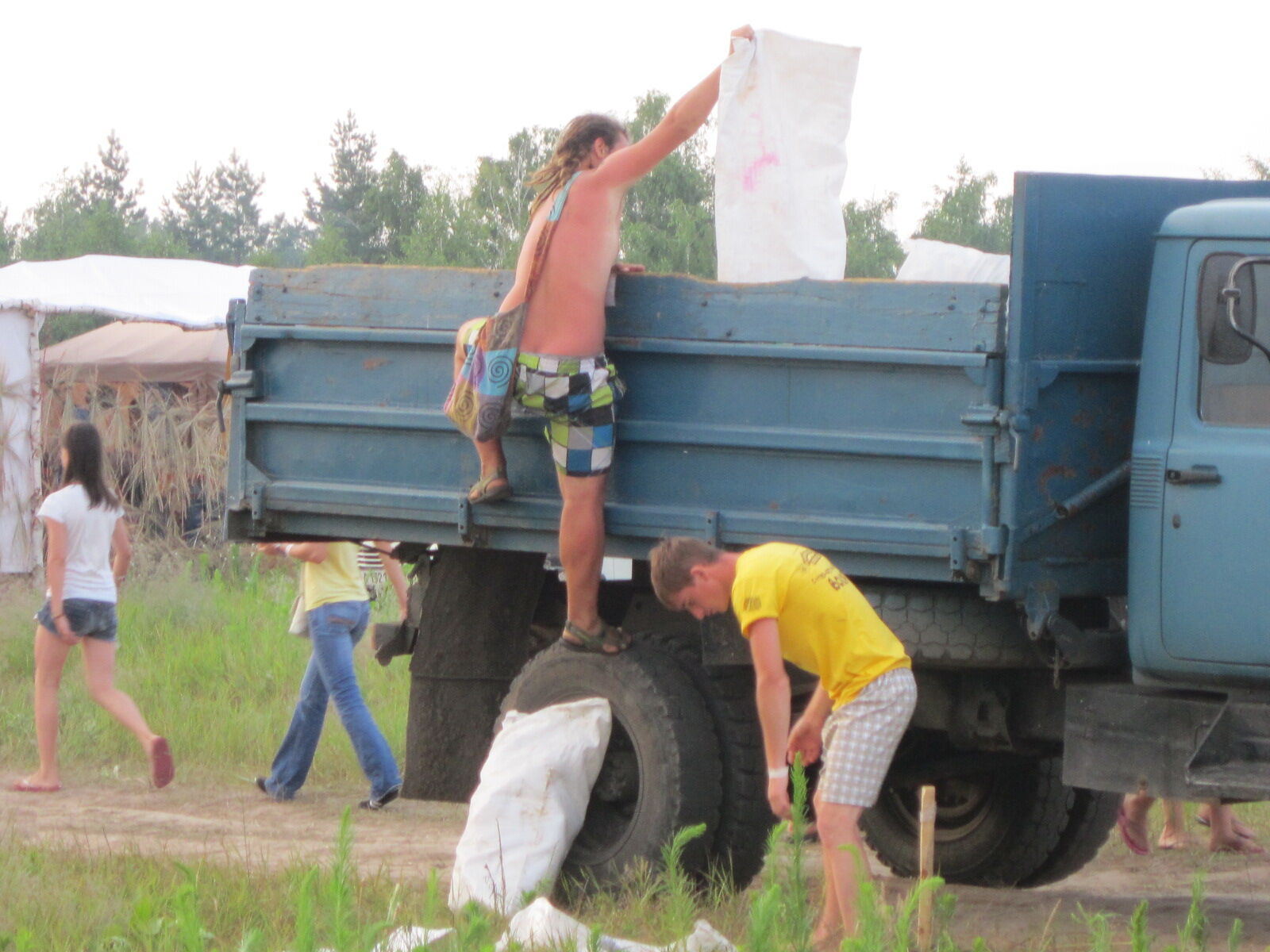 "Трипільське коло-2013": сонце, повітря і вода