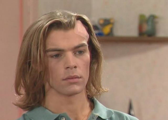 Николя из сериала "Элен и ребята": тогда и сегодня