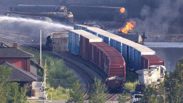 Увеличилось число жертв крушения поезда в Канаде