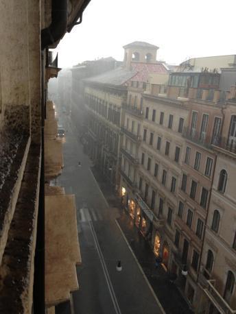 Сильні зливи затопили римське метро