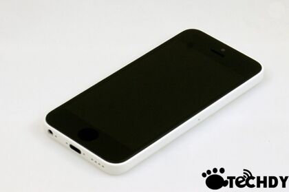 В Сети появились фото бюджетного iPhone