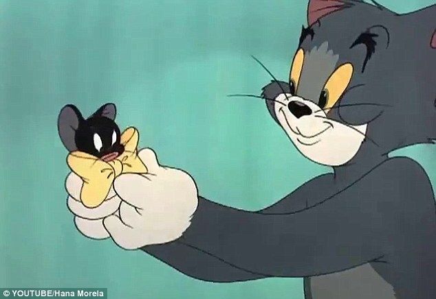 Из "Тома и Джерри" вырезали курение и мышонка-негра