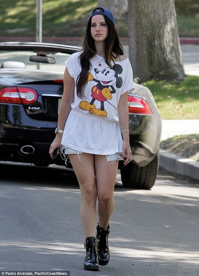 Лана Дель Рей впала в детство