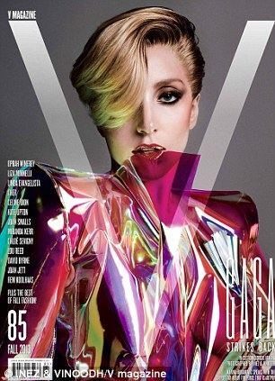 Тощая Леди Гага сверкает ребрами для V magazine