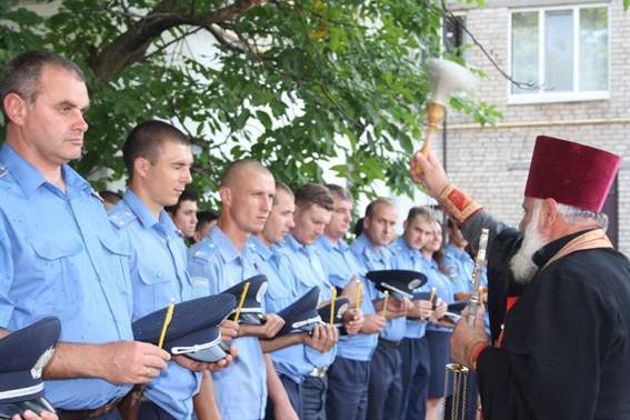 Священик освятив Врадіївський міліцію