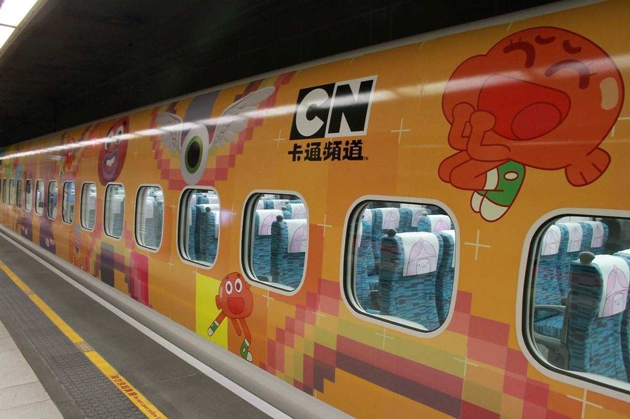 На Тайване запустили мультяшный поезд