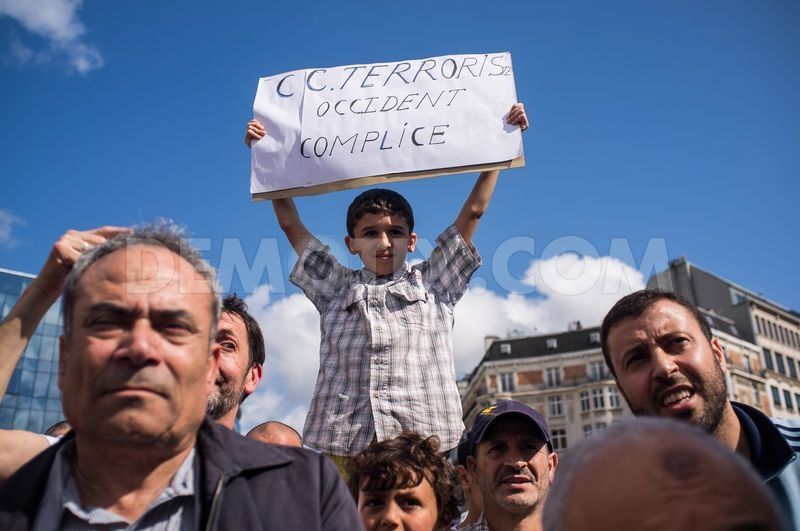 В Брюсселе у здания Еврокомиссии протестовали сторонники Мурси