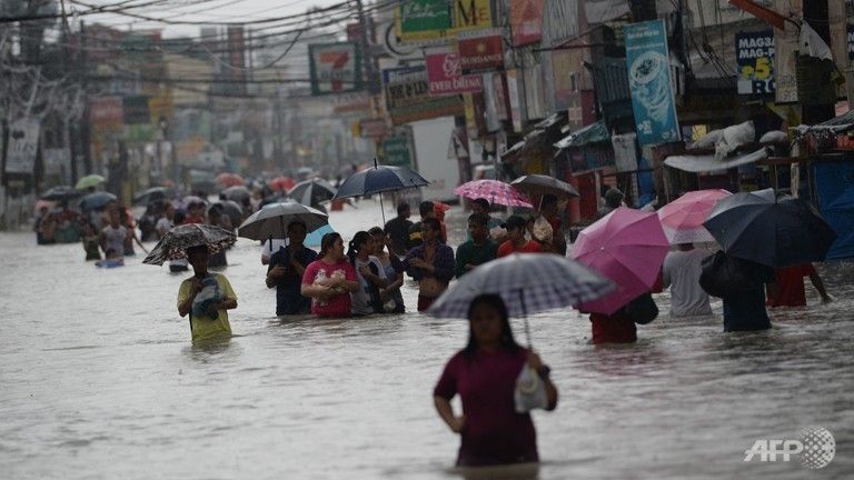 Наводнение затопило столицу Филиппин: есть жертвы