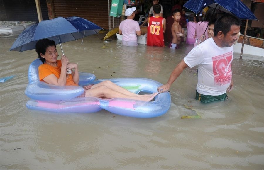 Повінь затопила столицю Філіппін: є жертви