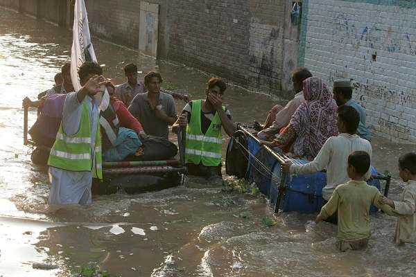 Разрушительное наводнение в Пакистане унесло жизни 140 человек