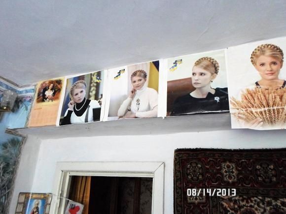 Пенсионерка сделала из своей квартиры музей Тимошенко