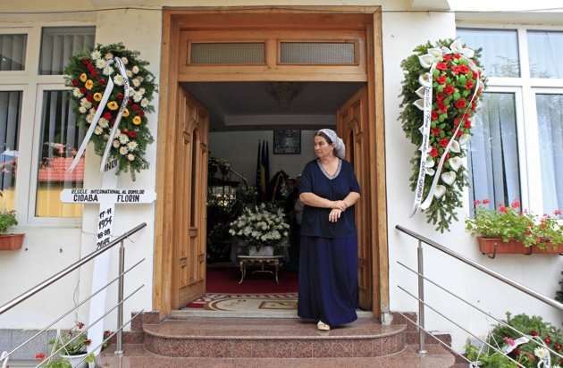 В Румынии прошли похороны "цыганского короля"