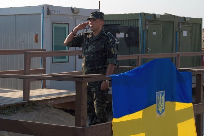 Украинские миротворцы подняли государственный флаг на самую высокую гору Косово
