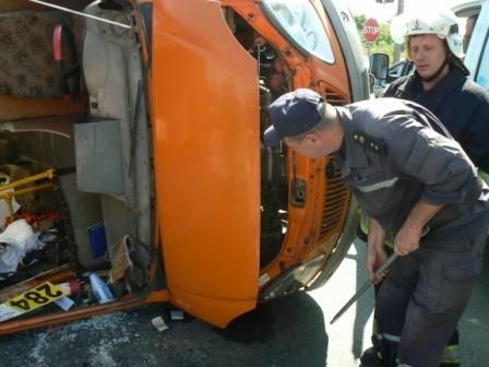 В Кировограде перевернулась маршрутка с 13 пассажирами: пострадали дети