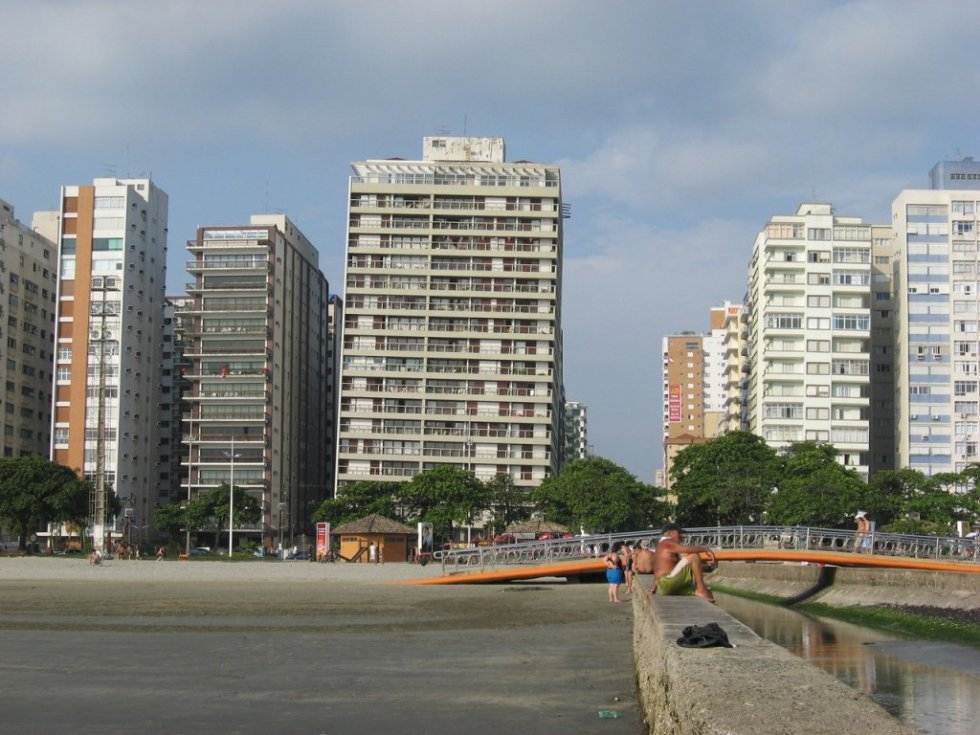 Сантос: город "падающих" зданий в Бразилии