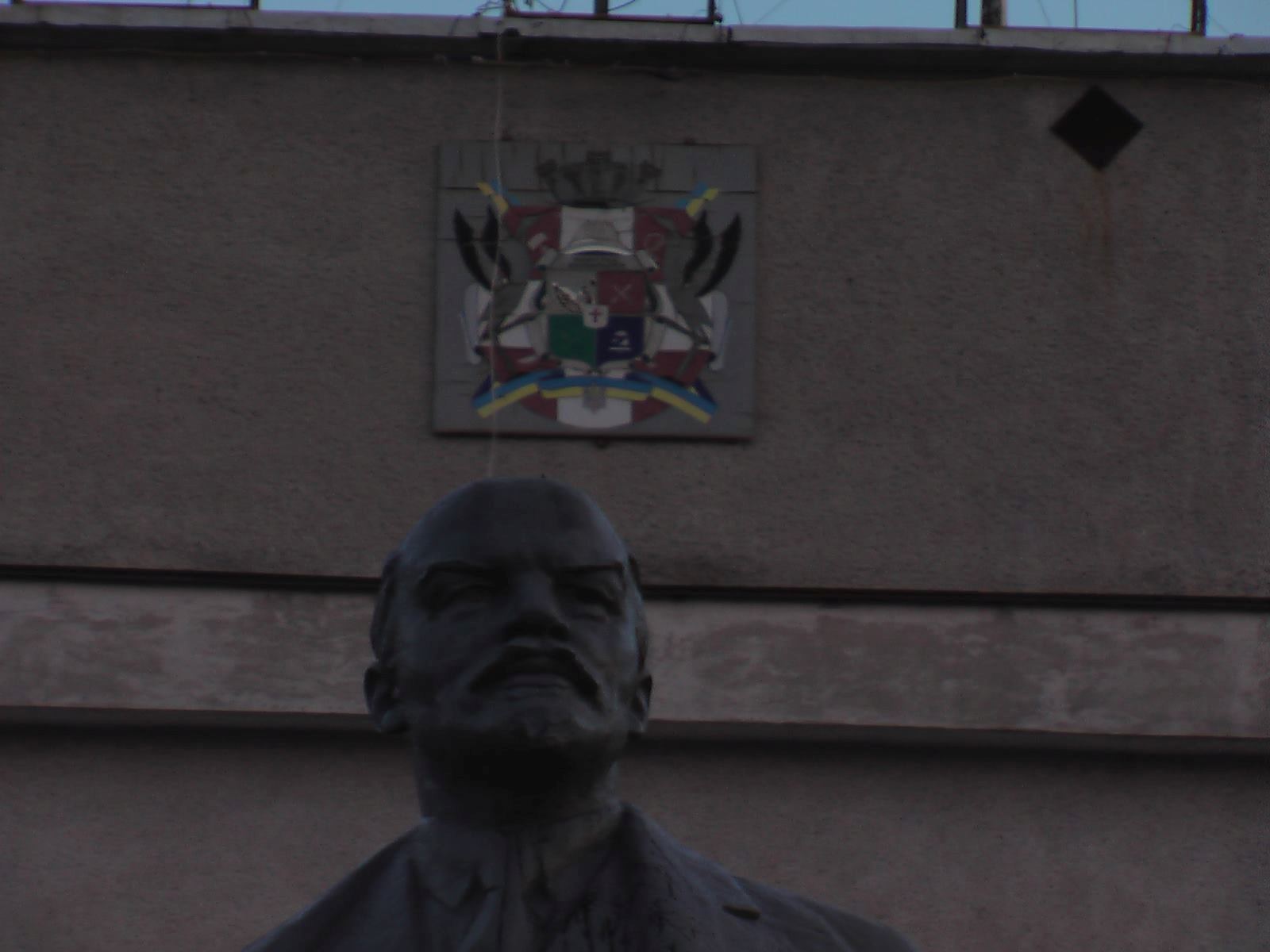 На Житомирщине демонтировали памятник Ленину