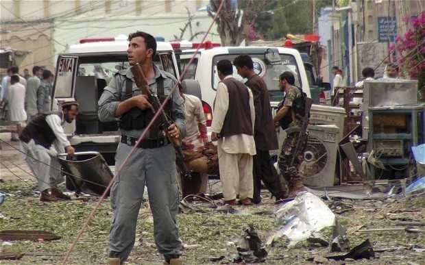 В Афганистане смертники взорвали консульство Индии: погибли дети