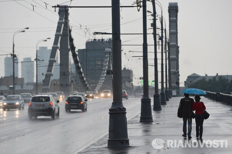 Тонущая Москва: ливень парализовал город