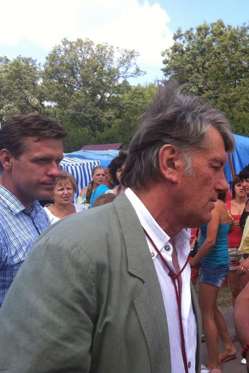 Ющенко на фестивалі в Тернополі зустріли криками "ганьба"