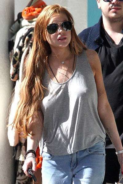 ТОП-10 голливудских звезд презирающих бюстгальтер 