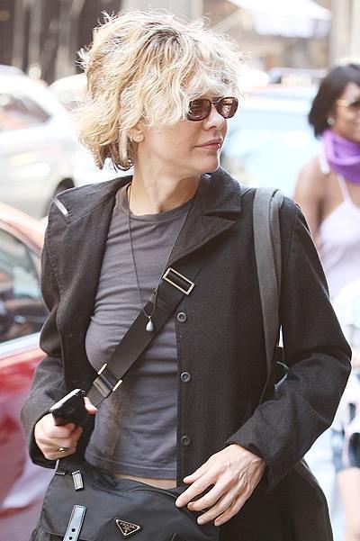 ТОП-10 голливудских звезд презирающих бюстгальтер 