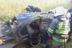 В Керчи авто улетело в кювет: есть жертвы