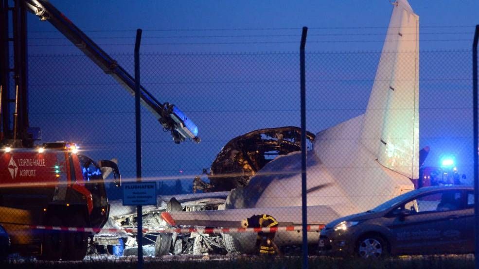 На борту украинского самолета в Германии заживо сгорели птенцы