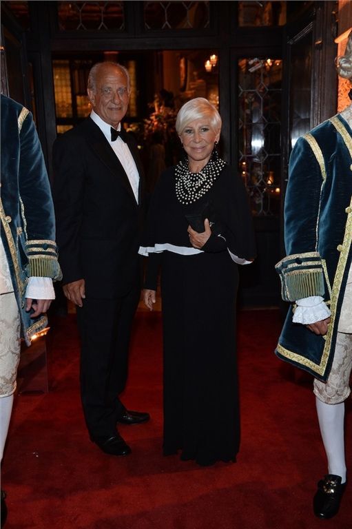 Звезды кино надели роскошные наряды на бал Valentino 