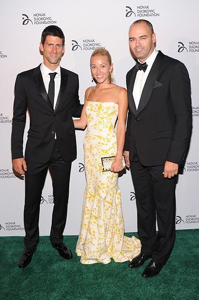 Наоми Кэмпбелл помогла собрать деньги в фонд Новака Джоковича