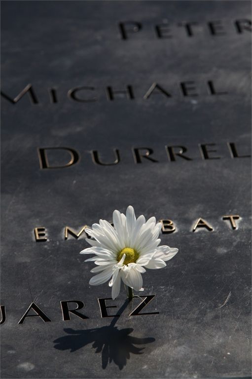 США згадують жертв терактів 11 вересня